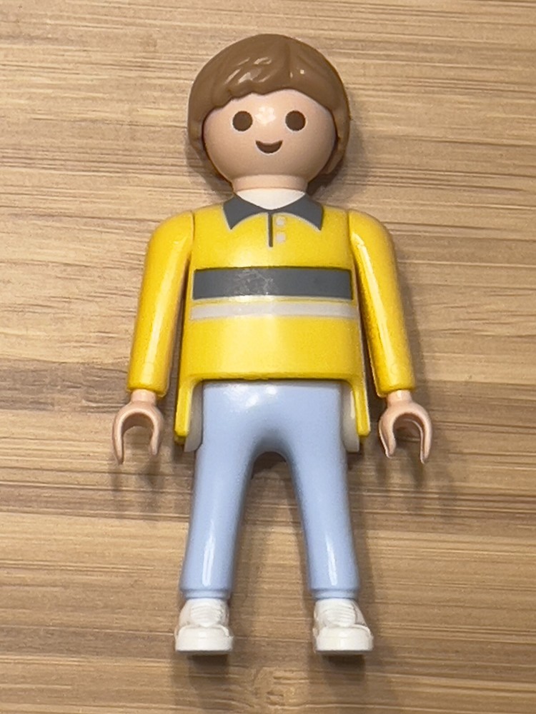 BRAND NEW Geobra Playmobil City Action Rescue Ambulance 5681 Patient Figure