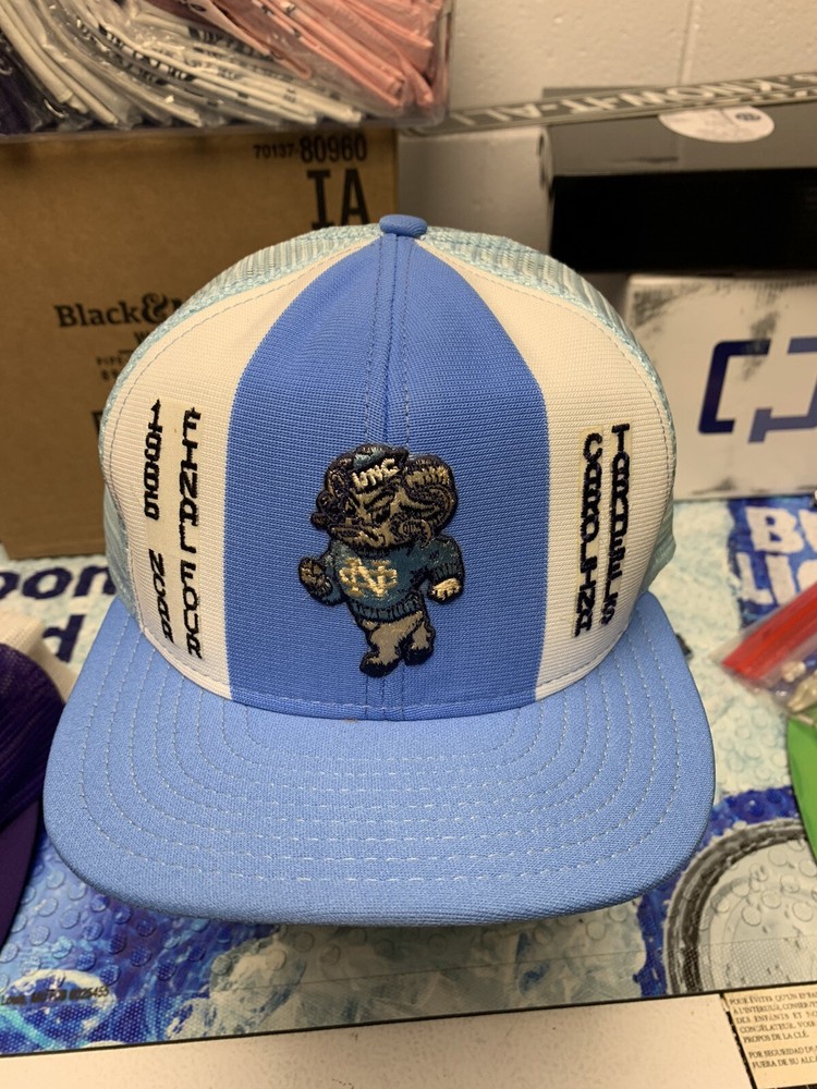DE COLECCIÓN 1985 NCAA FINAL FOUR NC TACONES ALQUITRÁN RAYAS SUERTE GORRA SNAPBACK