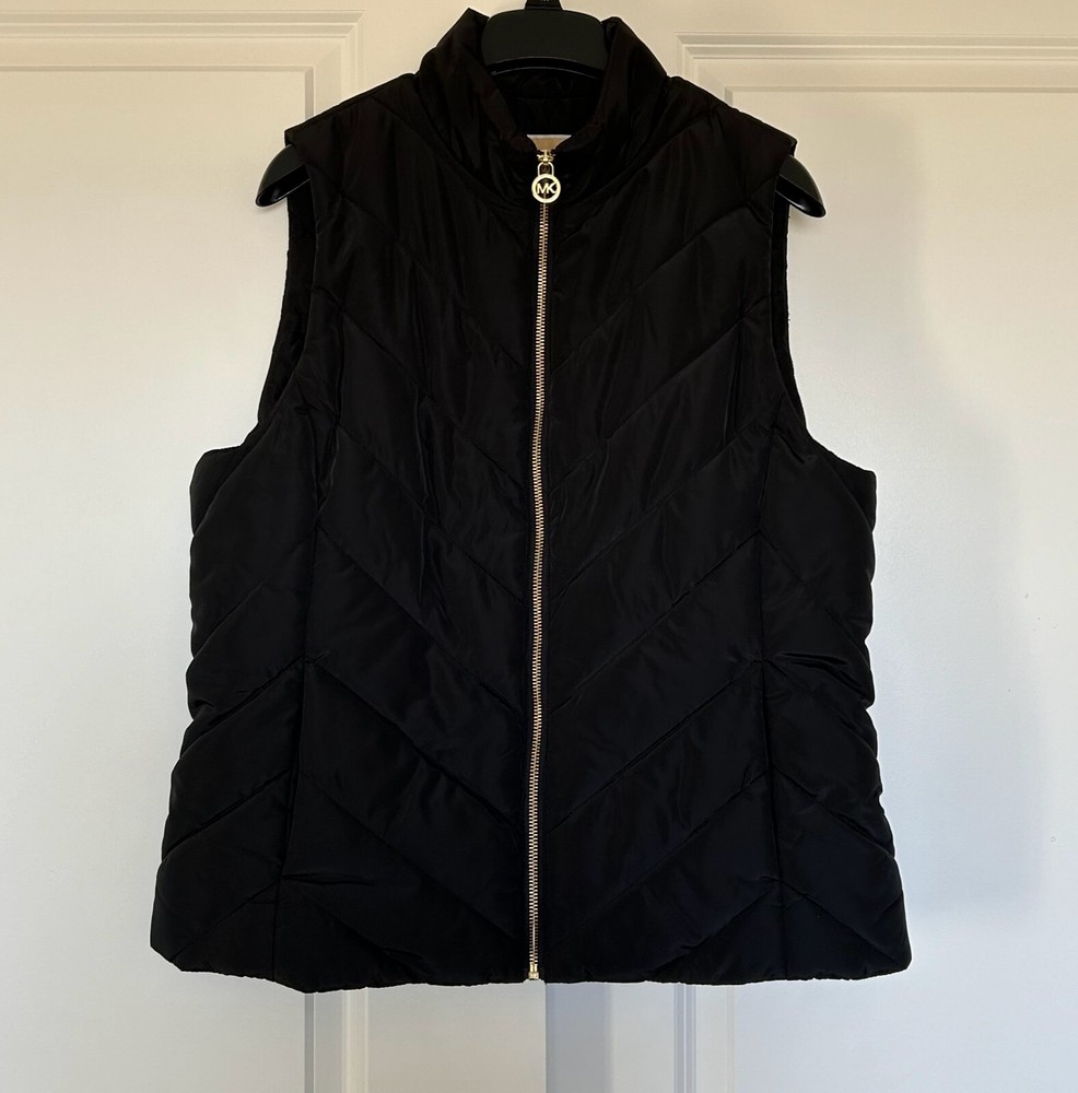 Michael Kors Large Black Puffer Quilted Vest Jacket MK Charm Women's MSRP $125