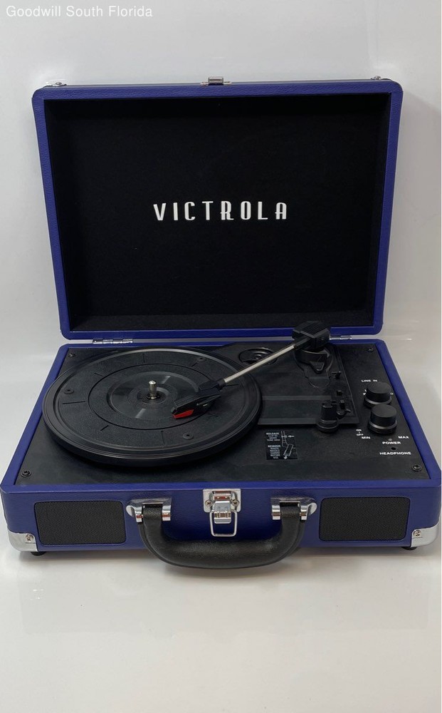 Victrola 3-Speed Turntable & Vinyl Record Player No Cord Powers On Not Tested