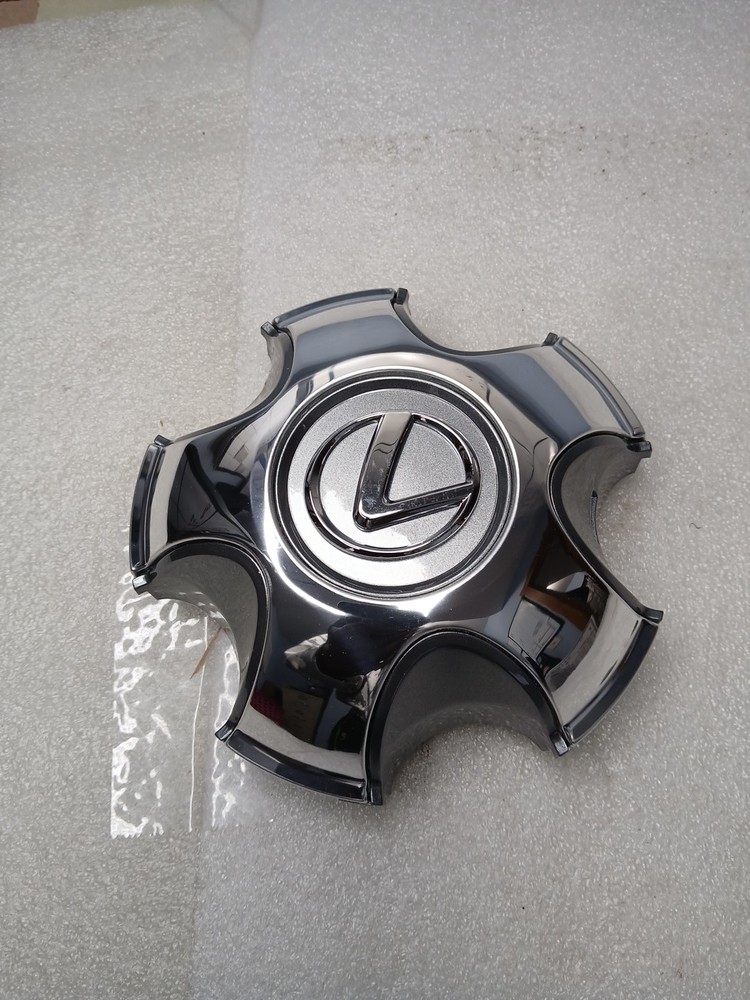 LEXUS GX460 Hyper Silver Wheel Hub Cover Center Cap 2010-2014 OEM 4260B-60271