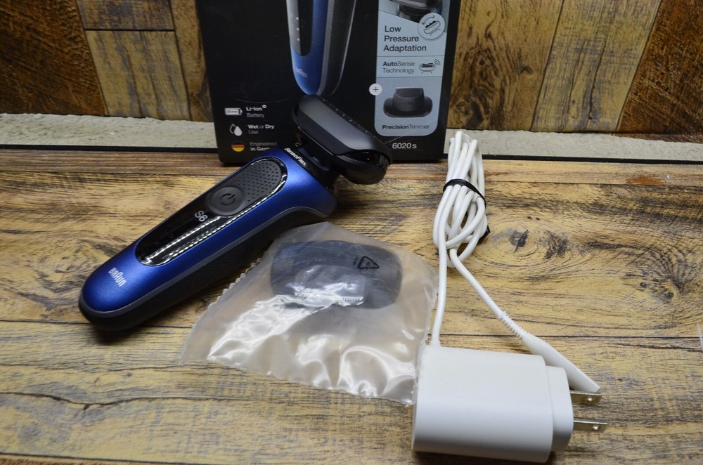 Braun Series 6 6020S Men's Electric Shaver Kit Cobalt Blue