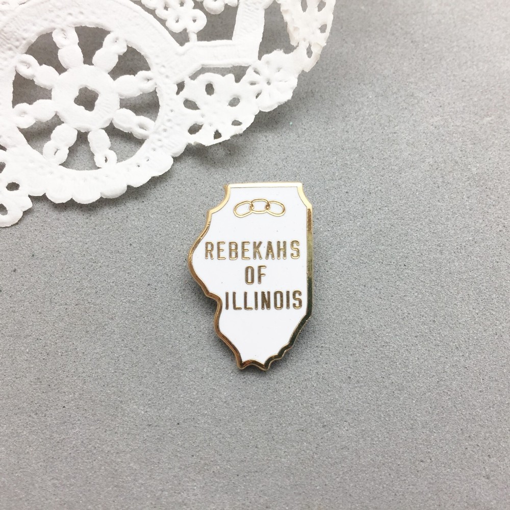 Rebekahs of Illinois Odd Fellows Pin Lapel Hat White Enamel 7/8