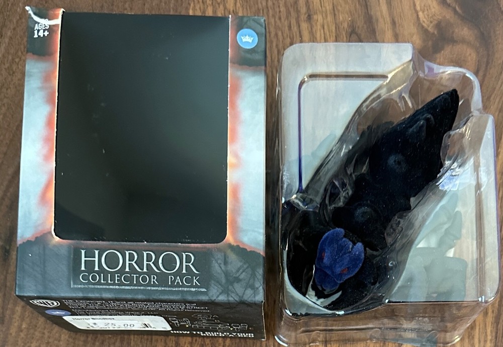 The Loyal Subjects Horror Collector Pack Giant Spider Black Flocked 1/48 Rare T8
