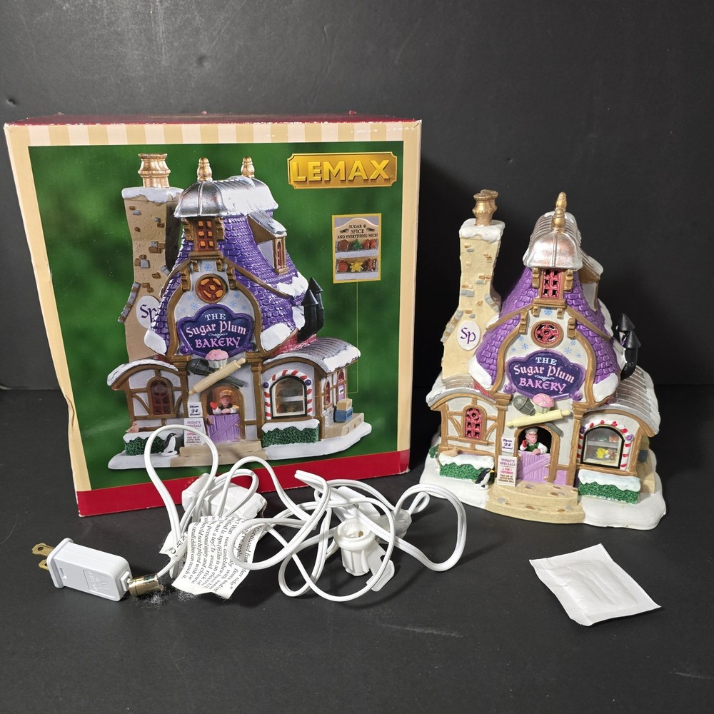 Lemax Christmas Village Sugar Plum Bakery Holiday Display  