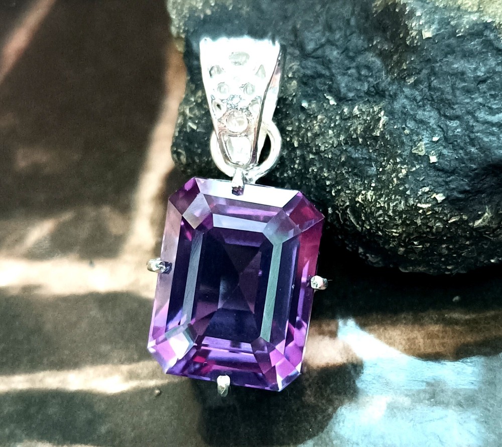 Natural Alexandrite Pendant Bi-Color Gemston,925 Sterling Silver Pendant 36.60Ct