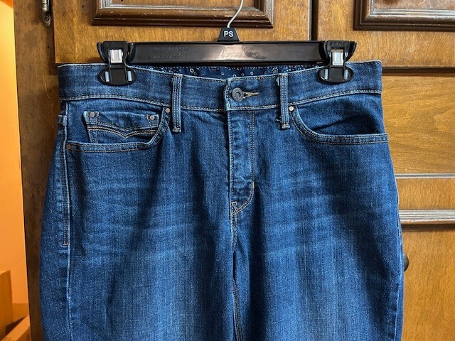 Womens Levi's 525 Perfect Waist Boot Cut Denim Jeans Size 8M 29x31 in. EUC