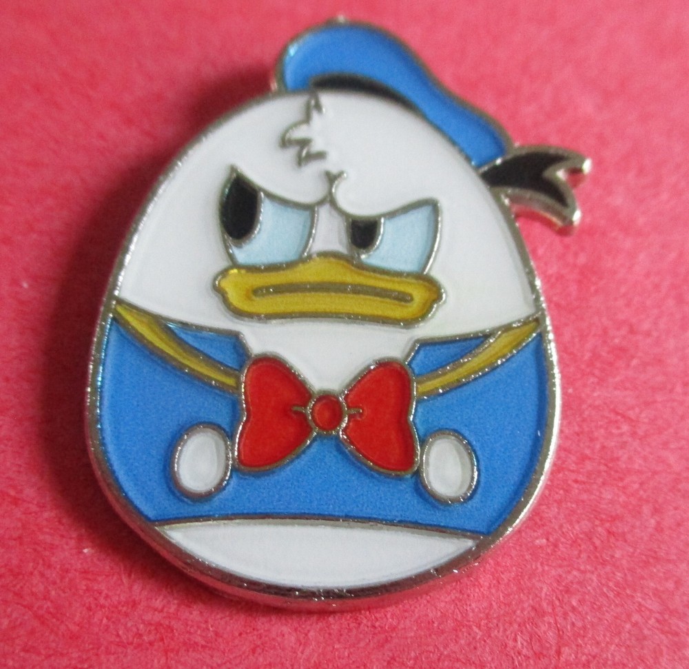 Donald Duck Easter Egg Disney Pin