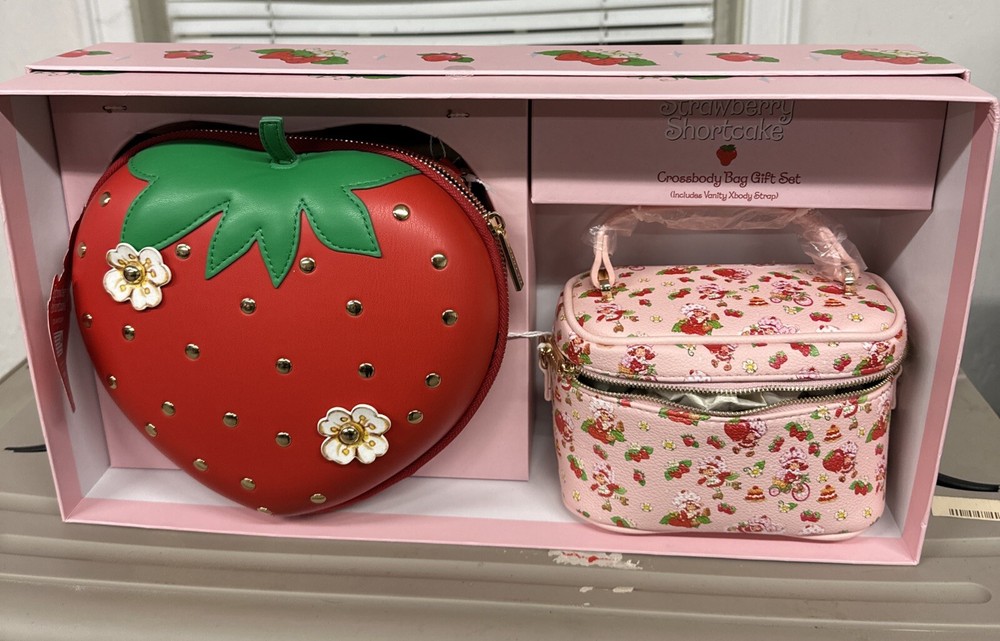 Strawberry Shortcake Crossbody Bag Gift Set by Skinny Dip London New In Box  