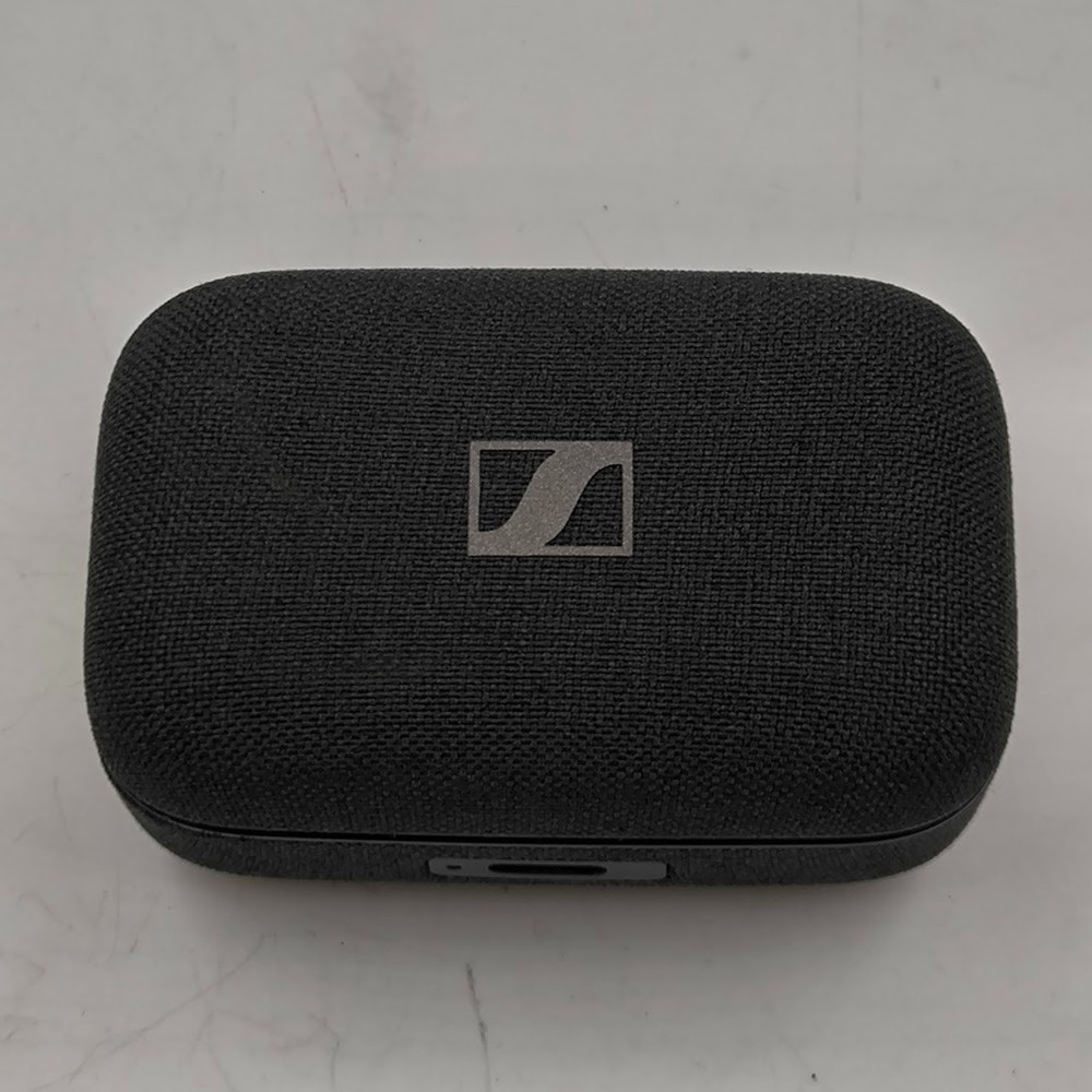 Sennheiser Momentum 4 Model: MTW4 C Earbuds Used Working Charges Up Till 80%