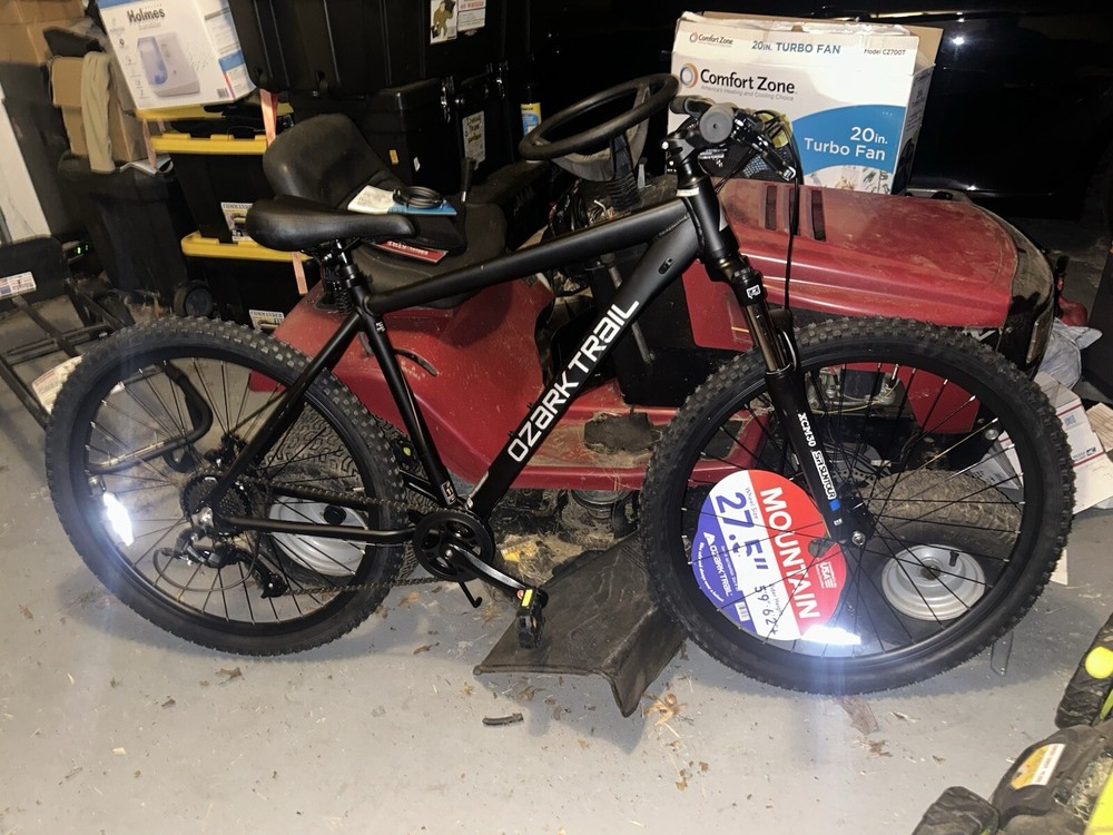 Multiple Bikes For Sale That Are No Longer Needed Message If You Need A Bicycle.