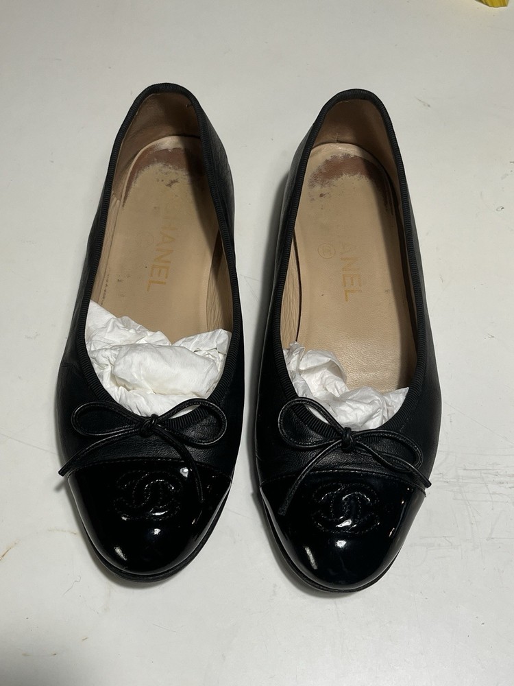 Chanel Classic Black Lambskin Patent Ballet Flats Size 37