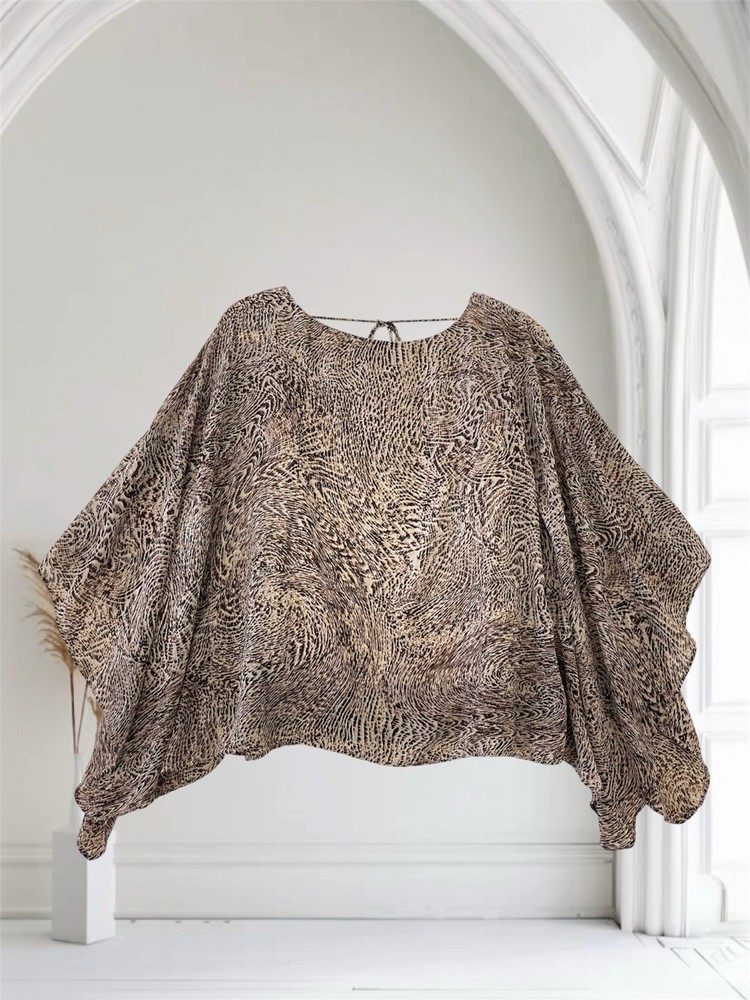 Carmen Marc Valvo Animal Print Kimono Top Women’s Medium Tie Neck Boho Chic