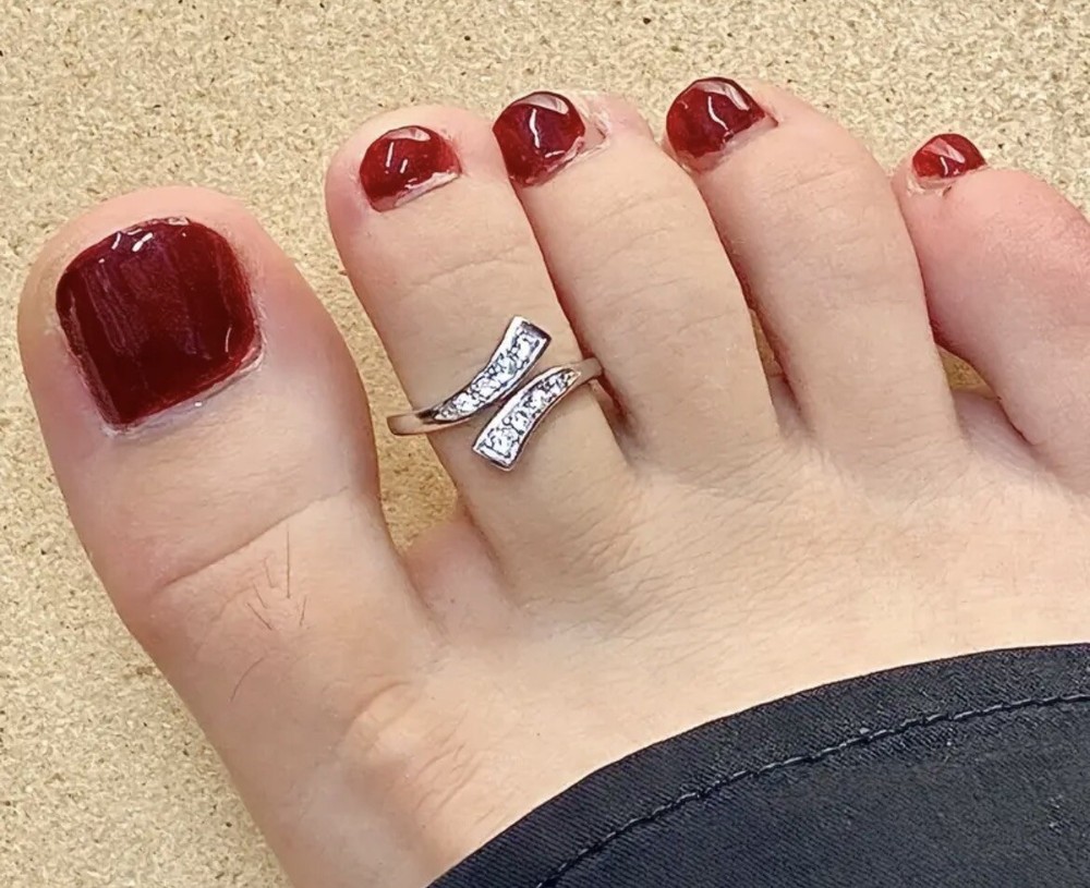 925 sterling silver adjustable open toe ring.