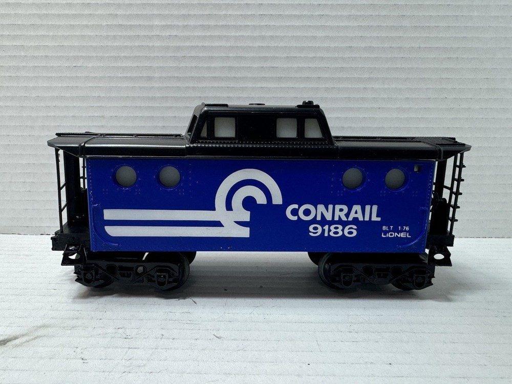 Lionel O Gauge Conrail Lighted Caboose Model Train  