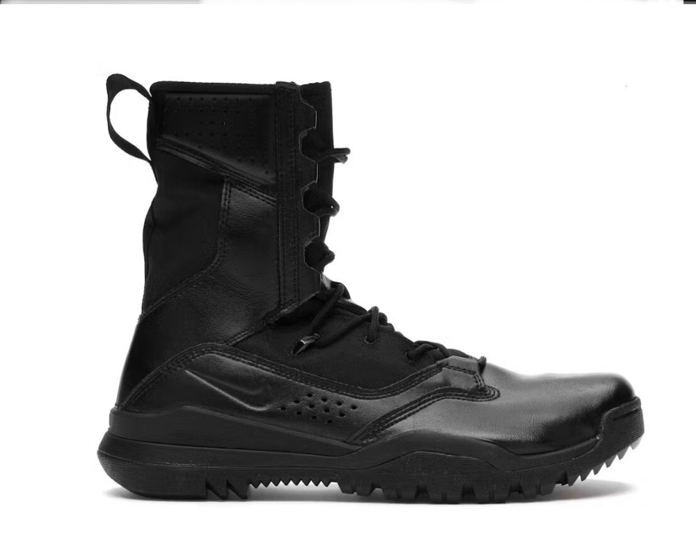 Nike AO7507001 Men's Military Boots - Black