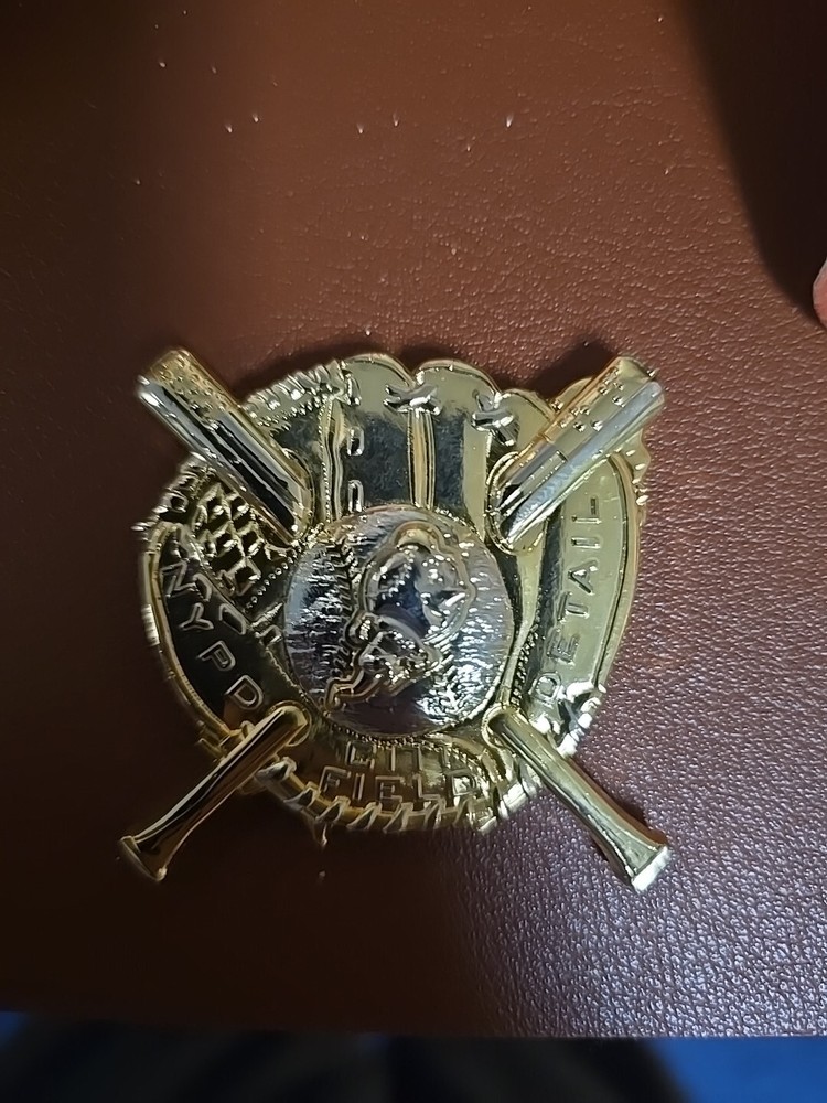 NYPD New York Police MLB Mets Baseball CITI Field Stadium Glove CHALLENGE COIN⚾️