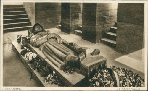 Postcard Munich War Memorial Interior (No.992)