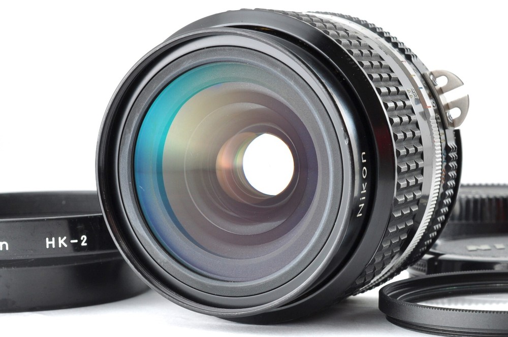 Nikon Ai-S NIKKOR 24mm F/2 [SIC Ver] MF Wide Angle Prime Lens w/ Hood AIS