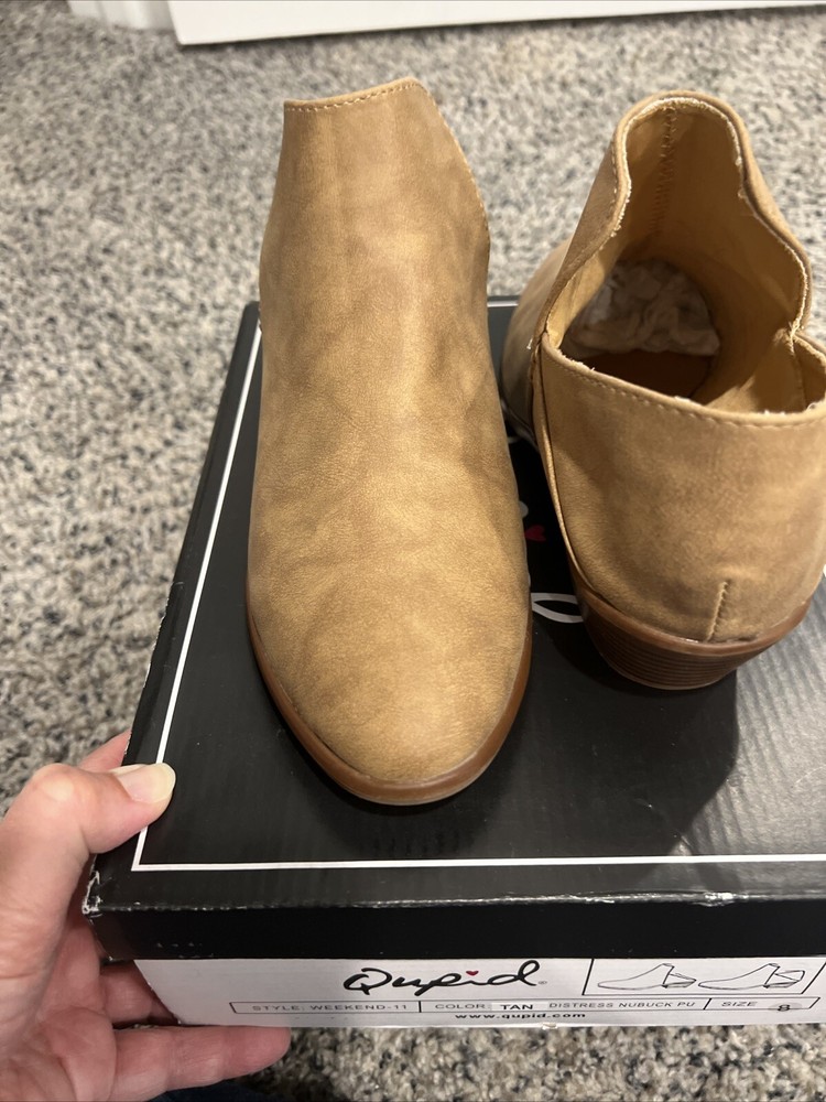 Qupid Beige Ankle Booties