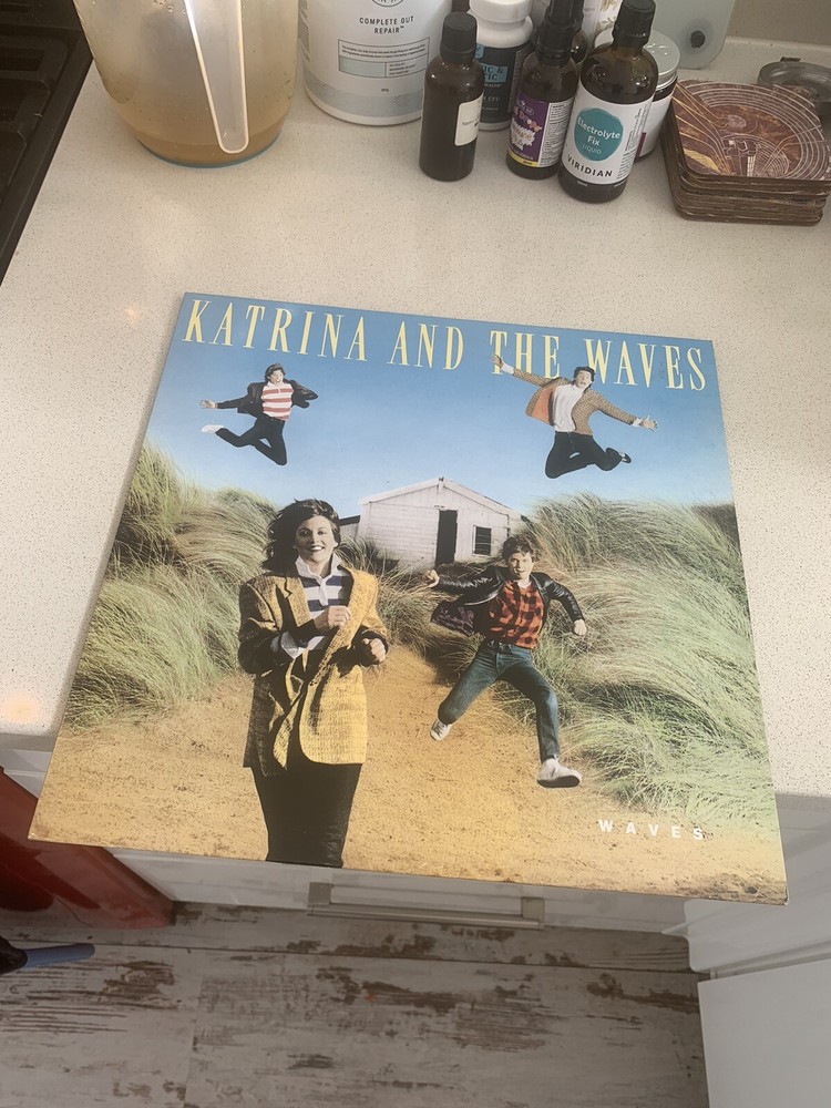 Katrina & The Waves WAVES UK 1st Pressing1986 EX Con VINYL LP Plays Perfect 80’s