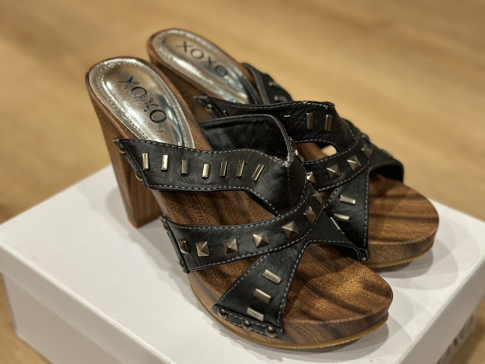 XOXO Delphine Studded Heels Women’s Size 7.5 Includes Original Box