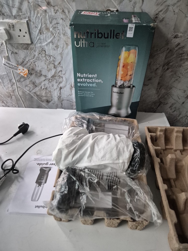 Nutribullet Ultra 1200W Personal Blender-Rapid Extractor Blade To Cru-ALMOST NEW
