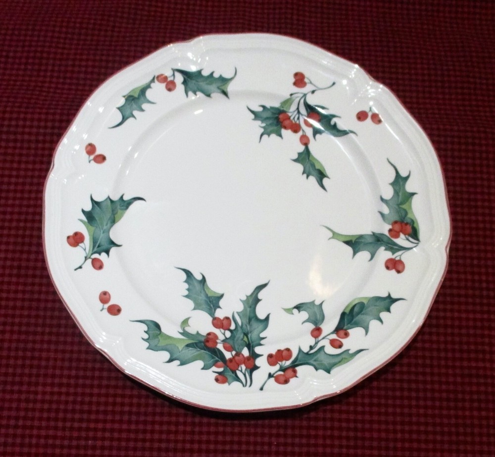 VTG Christmas Villeroy & Boch Holly (& Berry)8.25