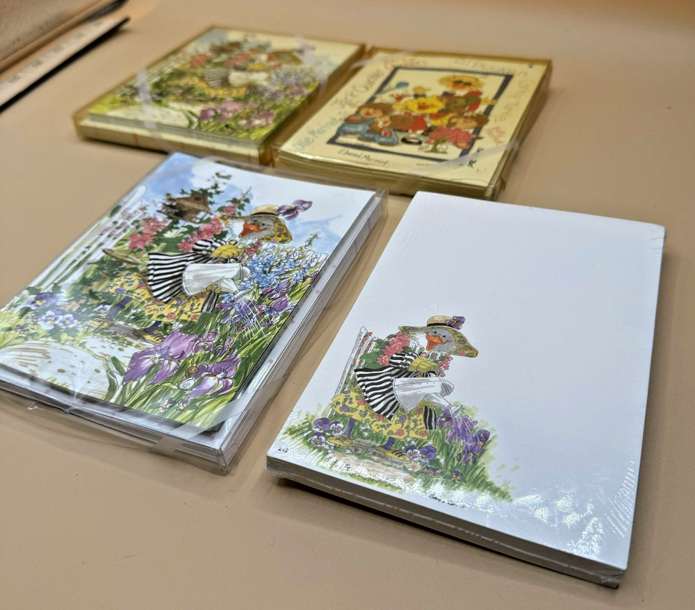 Suzy’s Zoo Note Cards Lot of 4 Friends and Flowers Stationery 1995 New Sealed