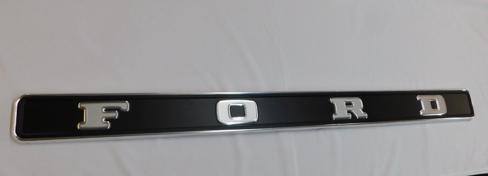 New Repro. 1971 1972 Ford Truck F100 Tailgate Moulding Trim Panel F250 F350