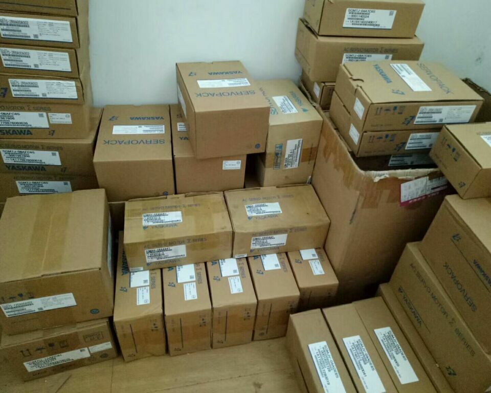 1PC SGMAH-02A1A61 Servo Motor SGMAH02A1A61 New In Box One Year Warranty #A6-4