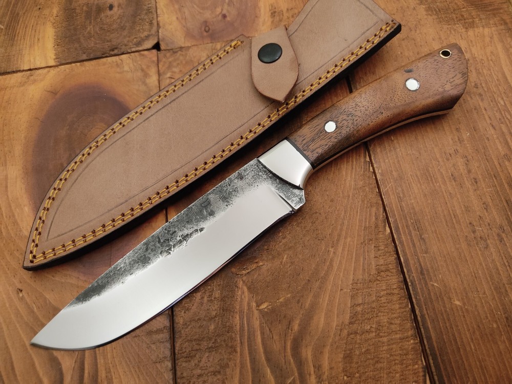 Custom Handmade 1095 Carbon Steel Hunting Survival Skinner Knife for Camping & Outdoor Adventures