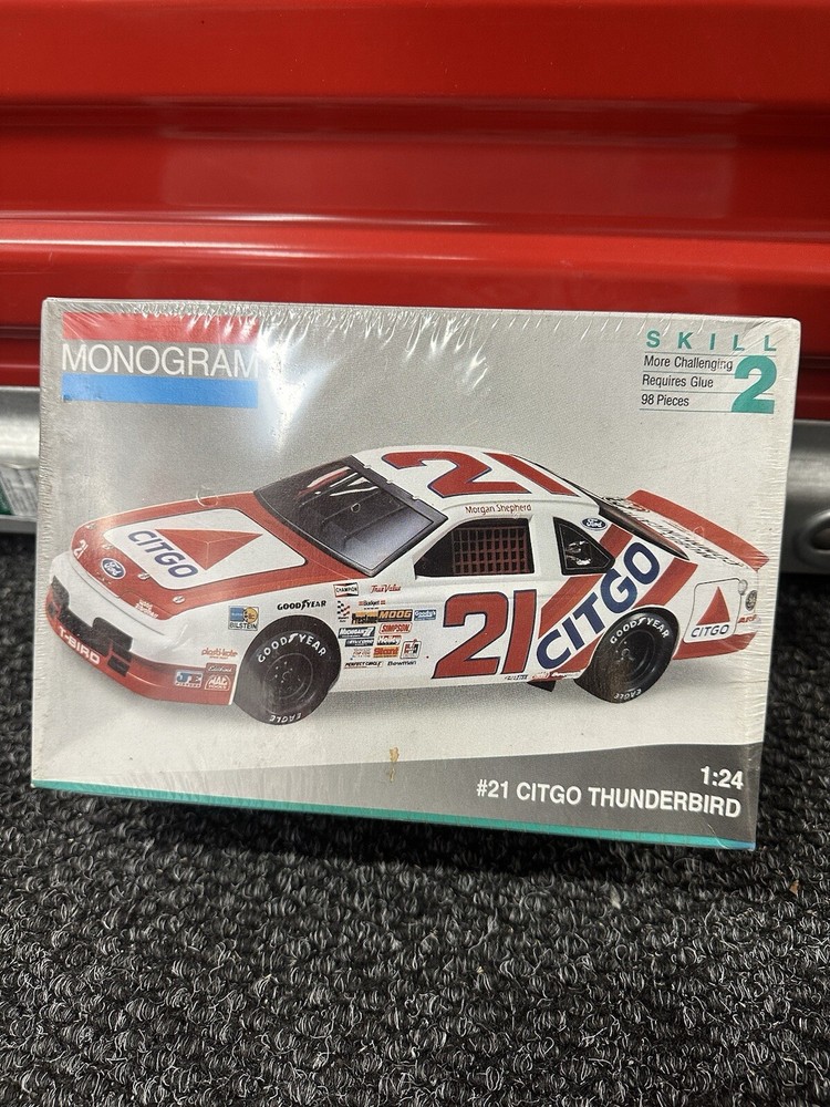 1992 NASCAR #21 Citgo Thunderbird 1:24 Scale Monogram Model Kit