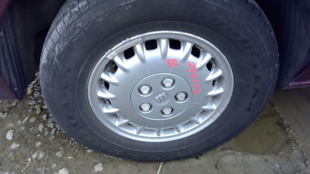 15x6 Aluminum 16-Spoke Silver Wheel Fits 97-02 Buick Century PH6 721438