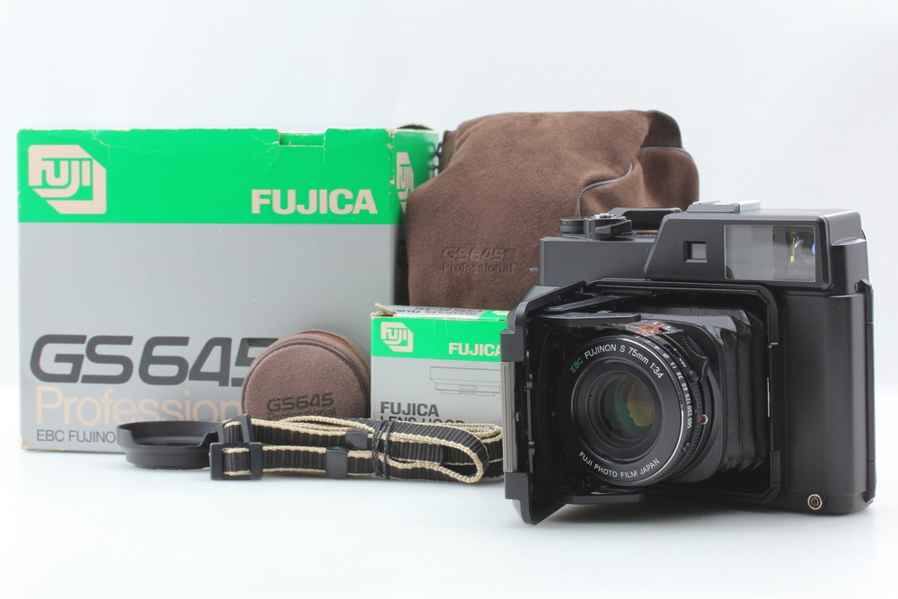 MINT BOX Fujifilm GS645 Pro 6x4.5 Film Camera with Hood Case Strap Japan