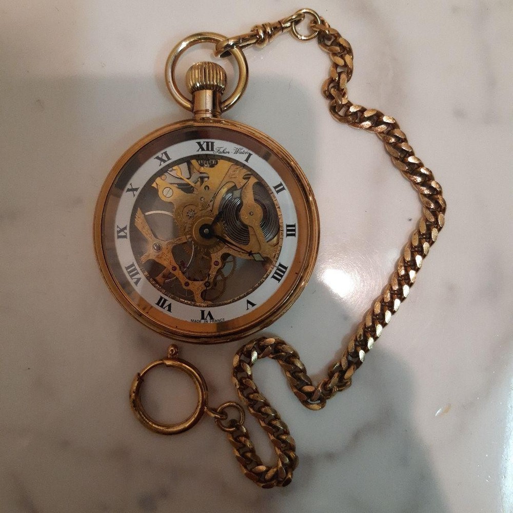 Skeleton Mechanical Fabior-Watch with Engraved Roman Numerals