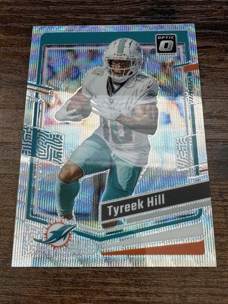 Tyreek Hill 2023 Panini Donruss Optic Silver Wave Prizm 60/300 #119