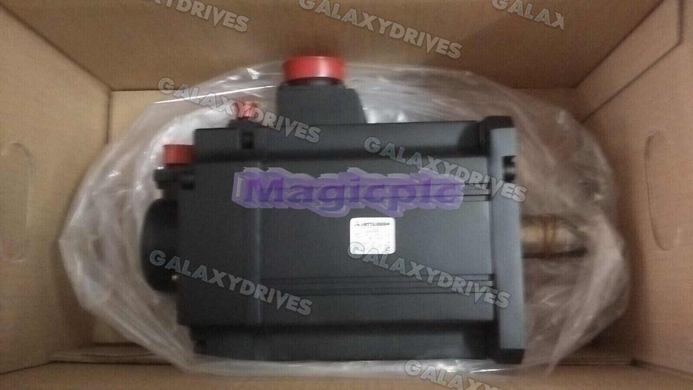 NEW Mitsubishi SERVO MOTOR HC453BS (1Pcs)