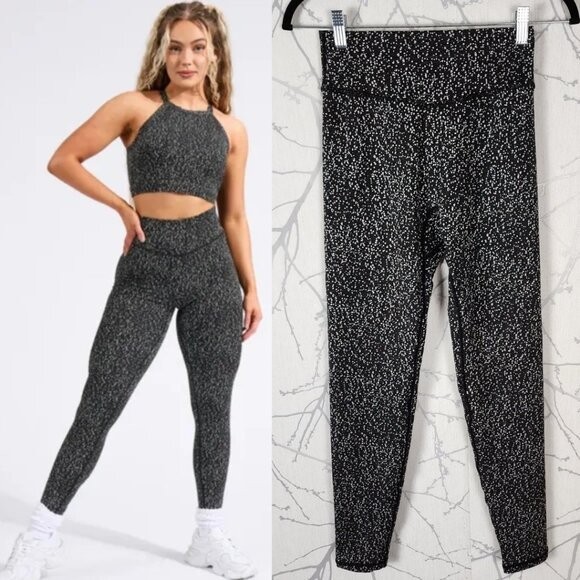 Buffbunny High Rise Rosa Jacquard Leggings | Women's M