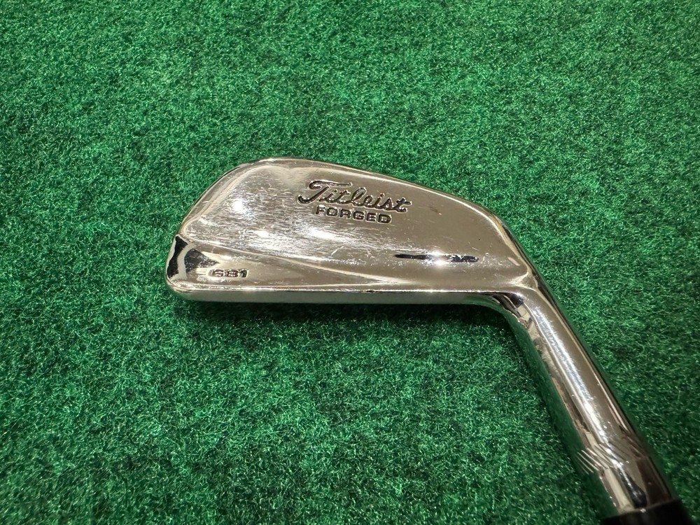 Titleist 681 Forged Blade Iron Set 2-PW with DG S300 Shafts and Tour Velvet Cord Grip