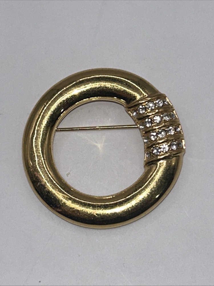SAL Gold Tone Enamel Wreath Brooch Pin with Sparkling Crystals