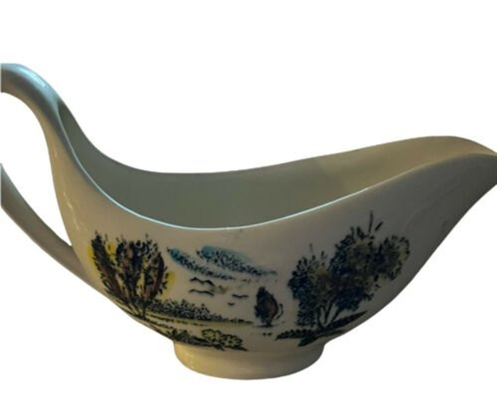Faiencerie De Gien France Gravy Sauce Boat Dish country scene handpainted