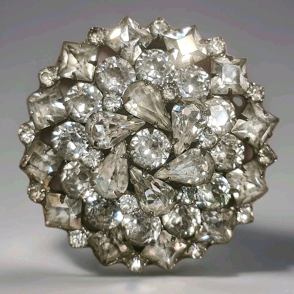 Beautiful Vintage Signed Weiss Rhinestone Silvertone Brooch Pin