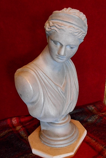 Artemis Diana sculpture 20.47