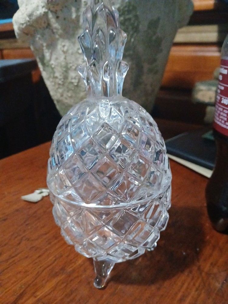 Vintage Crystal Glass Footed Pineapple Shape Covered Candy Dish Slovakia 7.25