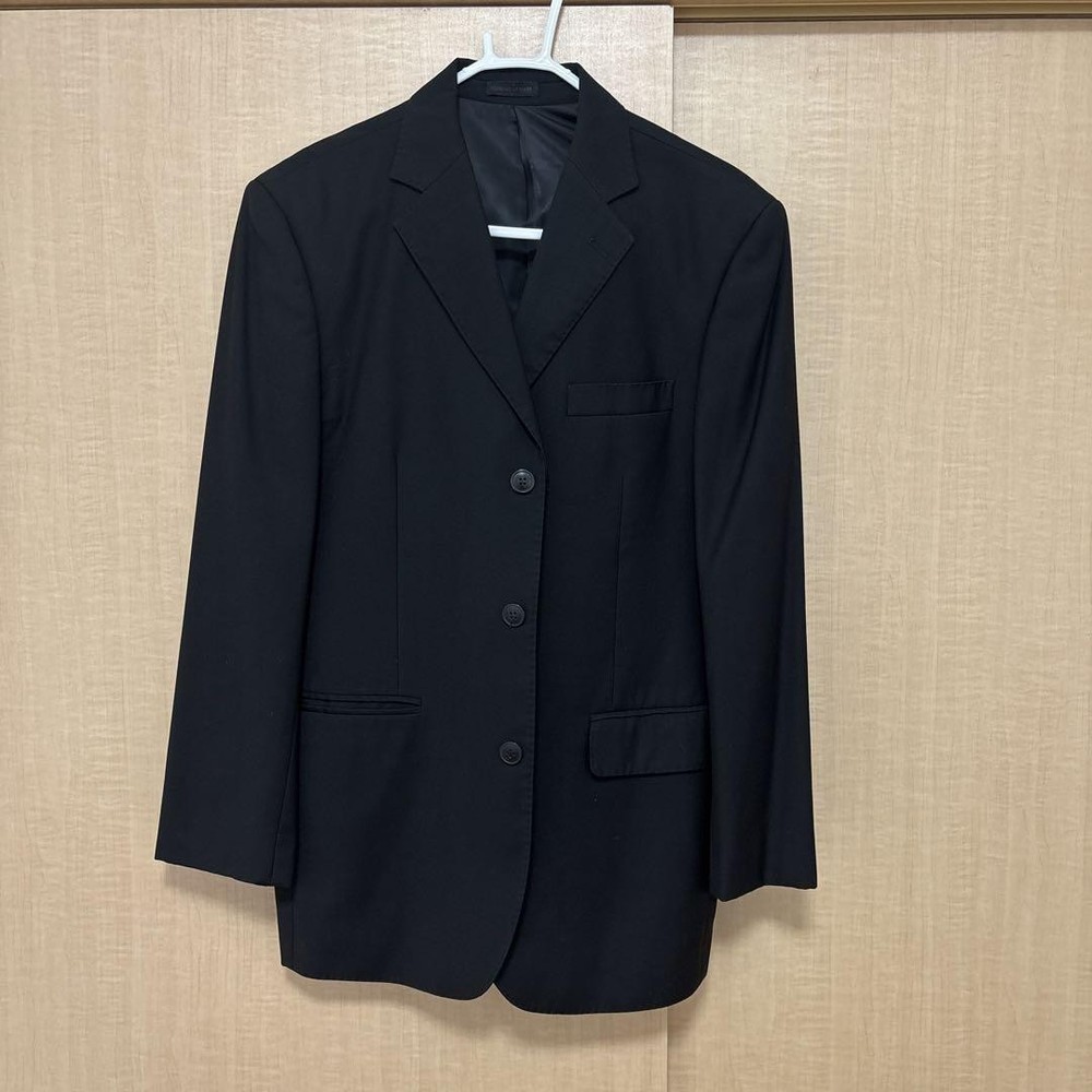 Giorgio Armani Classic Stylish Men's Suit Jacket - Preowned Outerwear