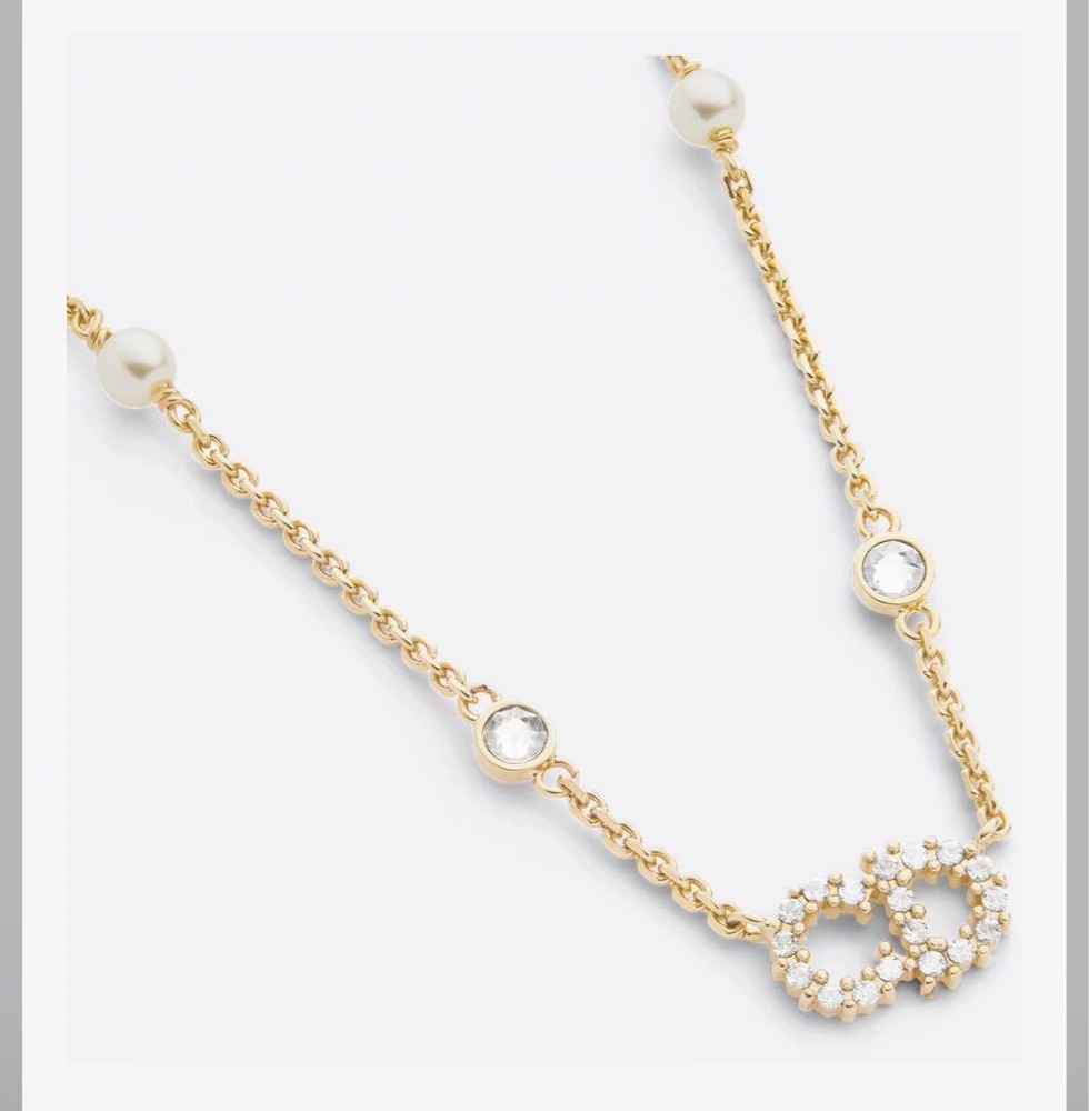 Dior Clair de Lune Necklace Elegant Moon Pendant Jewelry