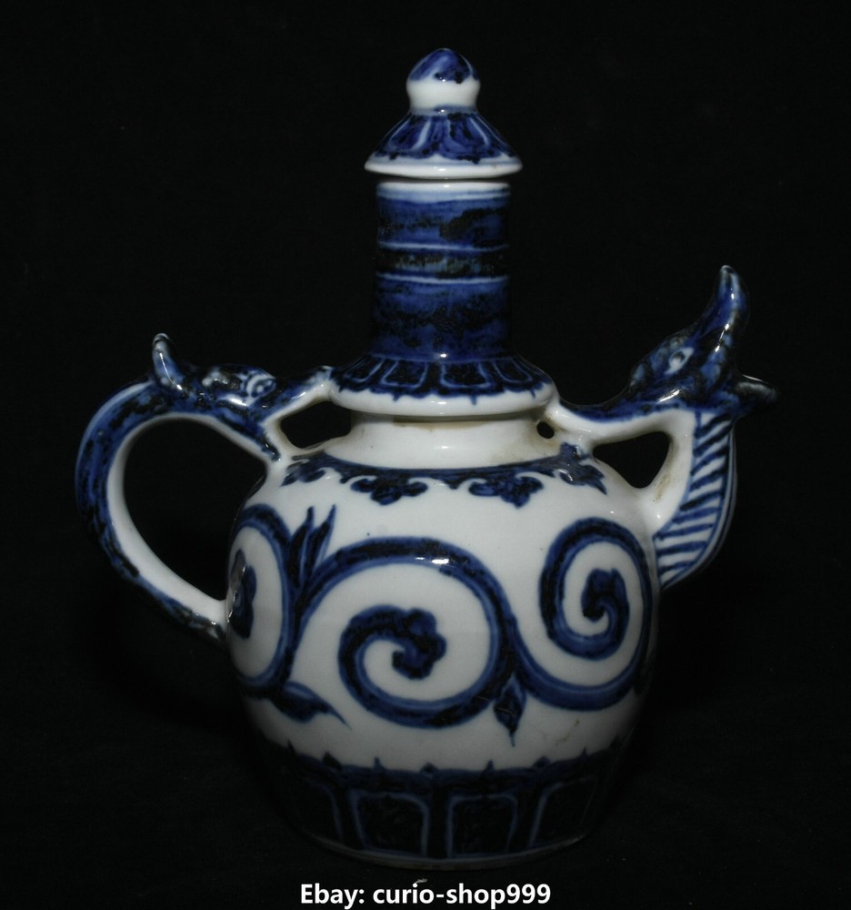 China Dynasty Blue and White Porcelain Feng Shui Dragon Beast Animal Kettle Wine Pot for Home Decor and Collectibles