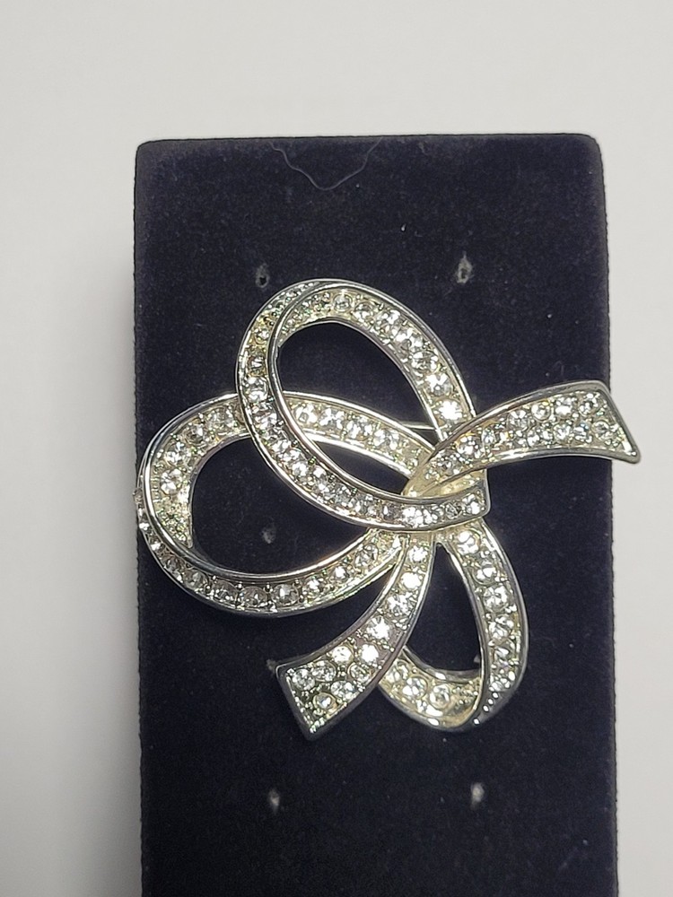 Silvertone Ribbon Brooch Pin Clear Rhinestone Encrusted Costume Fashion Jewelry