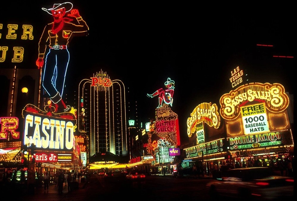 LAS VEGAS SKYLINE CITYSCAPE | Poster 24X36